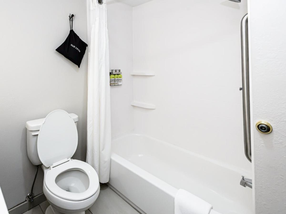 Holiday Inn Express Hillsborough-Durham Area By Ihg Eksteriør billede