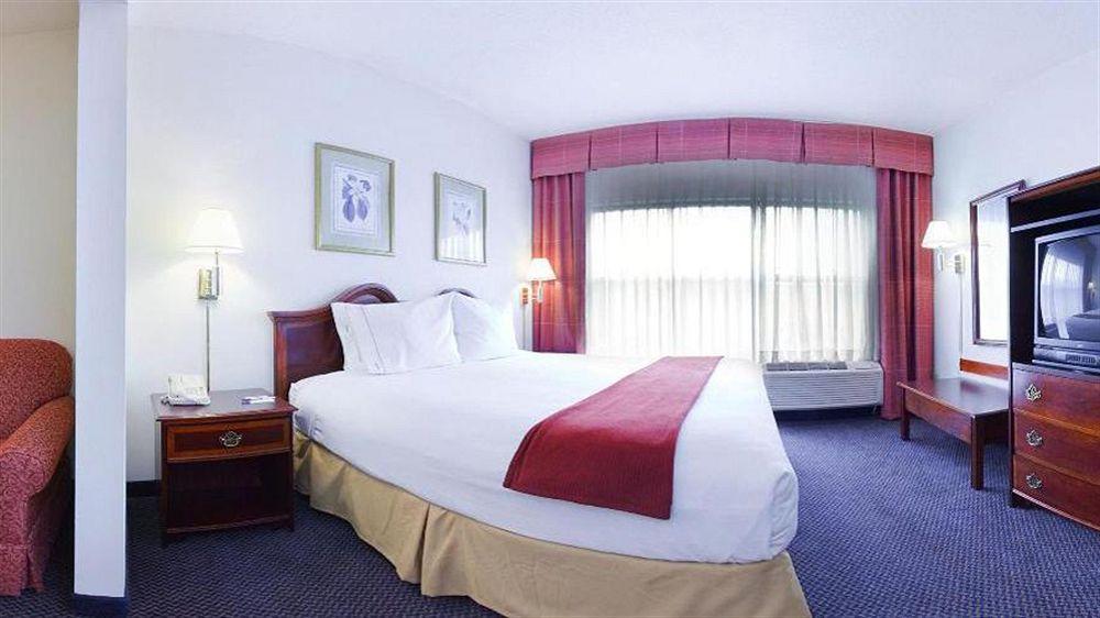 Holiday Inn Express Hillsborough-Durham Area By Ihg Eksteriør billede