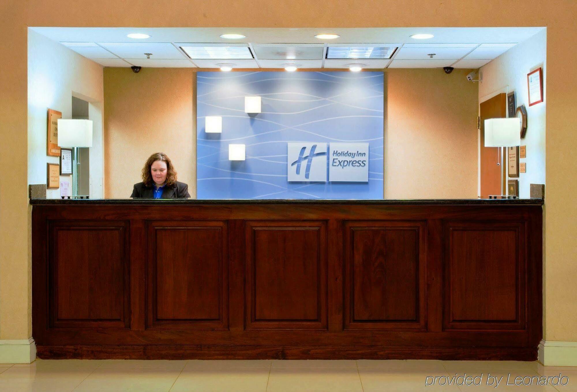 Holiday Inn Express Hillsborough-Durham Area By Ihg Eksteriør billede