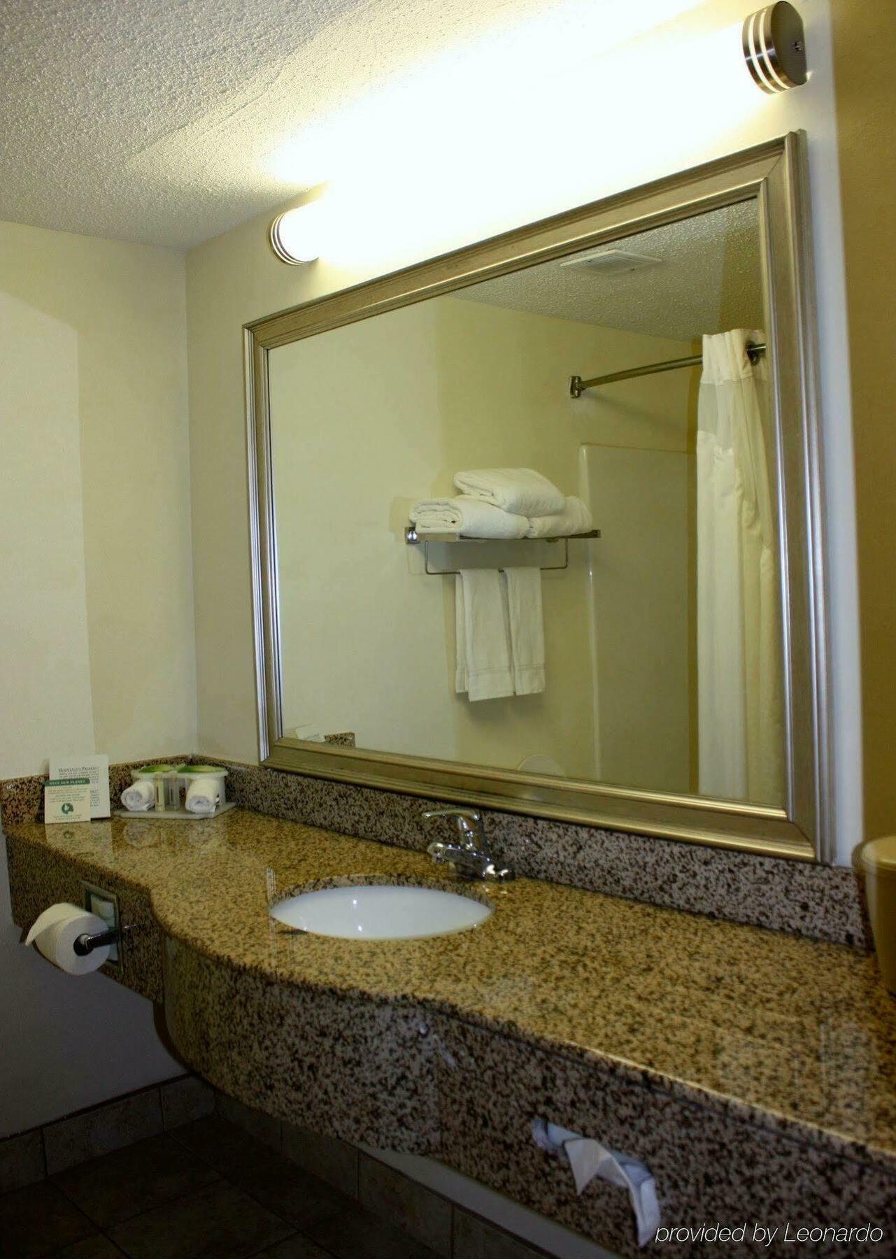 Holiday Inn Express Hillsborough-Durham Area By Ihg Eksteriør billede