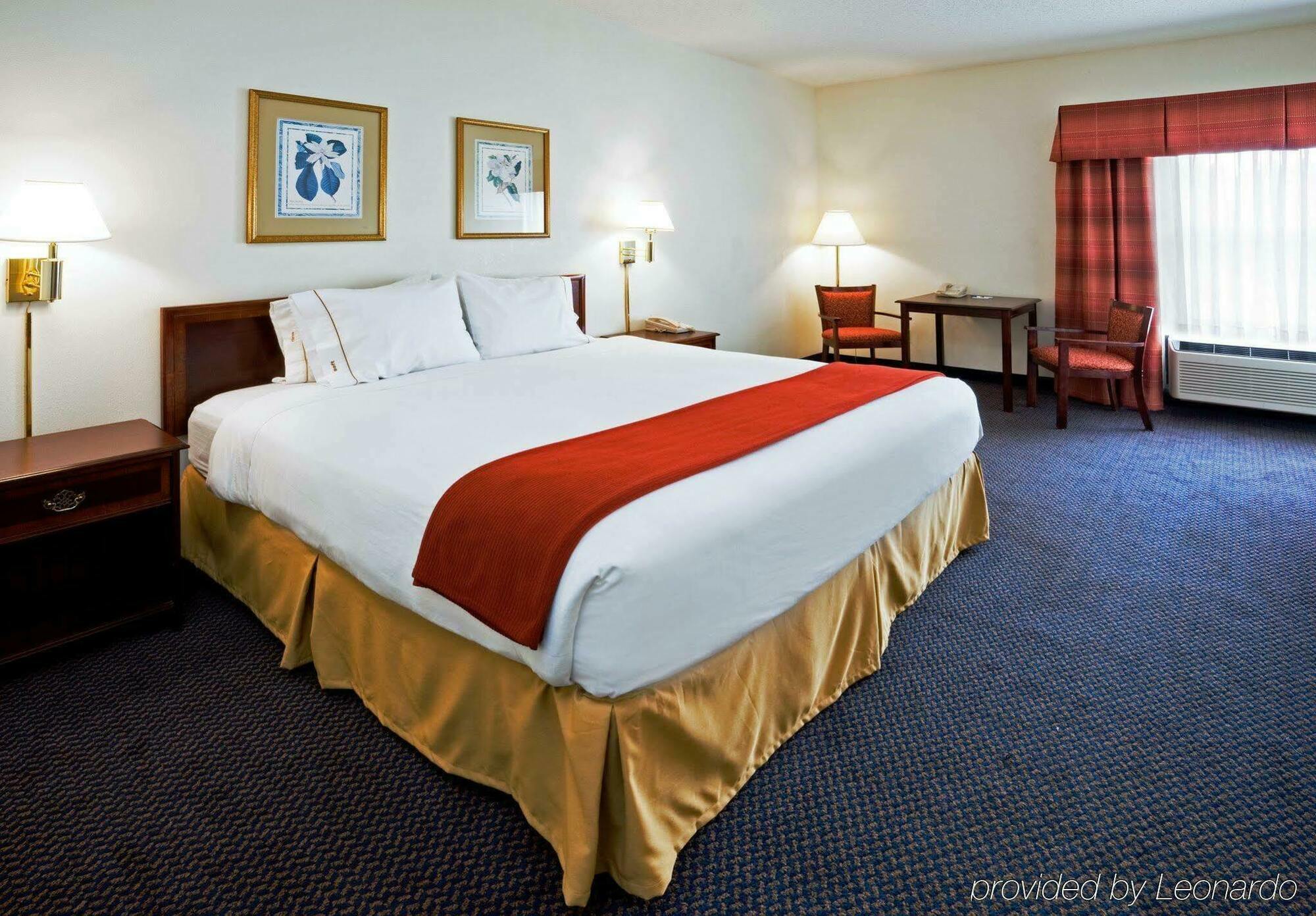 Holiday Inn Express Hillsborough-Durham Area By Ihg Eksteriør billede
