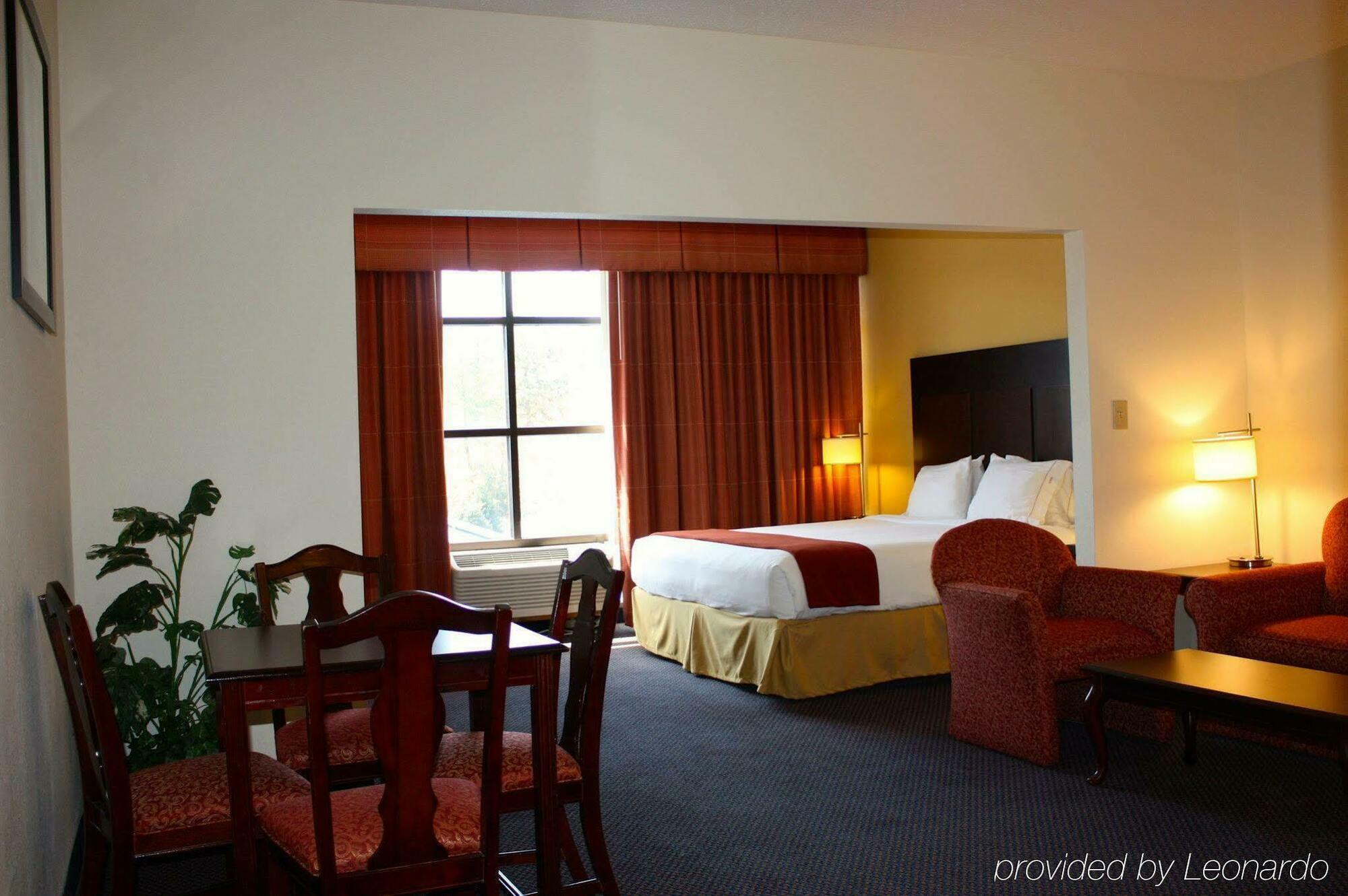 Holiday Inn Express Hillsborough-Durham Area By Ihg Eksteriør billede